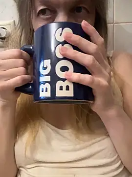 Susanel online show from December 5, 2025, 11:41 am