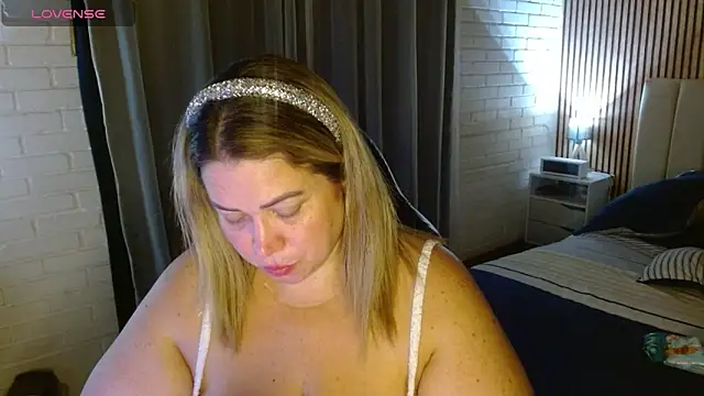 bella savati online show from February 14, 2026, 12:40 am