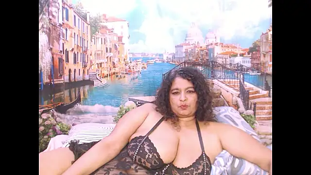 indianstar75 online show from October 7, 2025, 5:32 pm