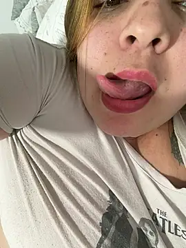 Blondylicious online show from April 5, 2026, 7:38 am