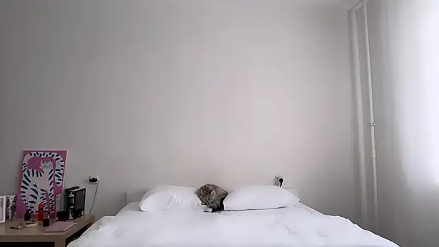 Milky   Way online show from April 15, 2026, 1:18 pm