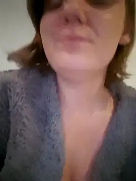 Cutegirlforyou online show from November 23, 2025, 2:39 pm