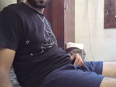 Snapshot of brownie_cake_cb chatting on October 2, 2025, 10:11 am brownie cake cb online show from October 2, 2025, 10:11 am