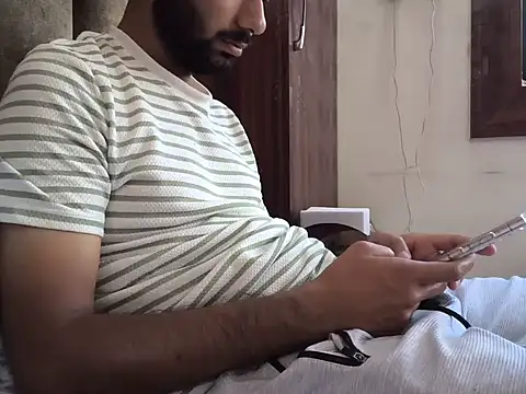 Snapshot of brownie_cake_cb chatting on October 12, 2025, 5:39 am brownie cake cb online show from October 12, 2025, 5:39 am