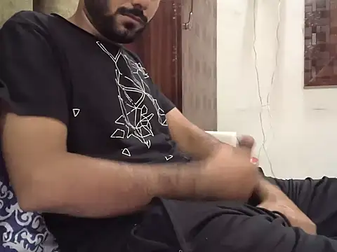 Snapshot of brownie_cake_cb chatting on October 15, 2025, 5:57 pm brownie cake cb online show from October 15, 2025, 5:57 pm