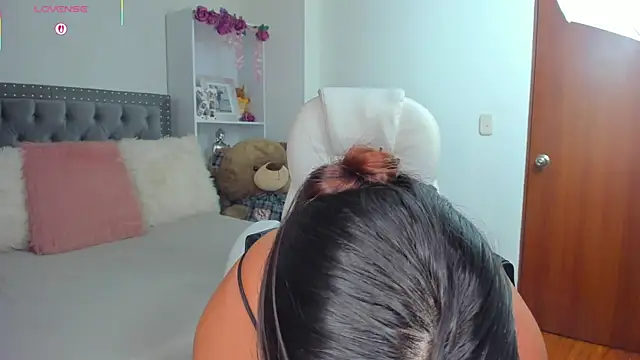 Kyllie B online show from April 3, 2026, 3:26 am