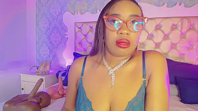 CaseyMoon online show from February 28, 2026, 12:39 pm