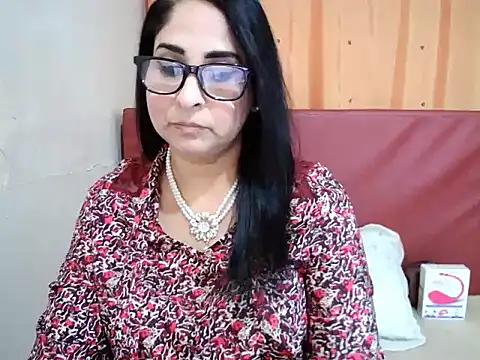 Snapshot of Indiankushy chatting on October 2, 2025, 4:36 pm Indiankushy online show from October 2, 2025, 4:36 pm