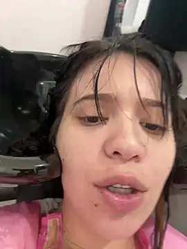 kiarafonseca  online show from January 9, 2026, 3:15 pm