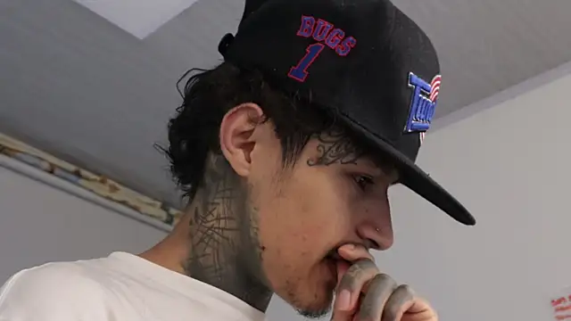 trieone online show from February 13, 2025, 7:13 am