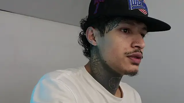 trieone online show from March 5, 2025, 4:13 am