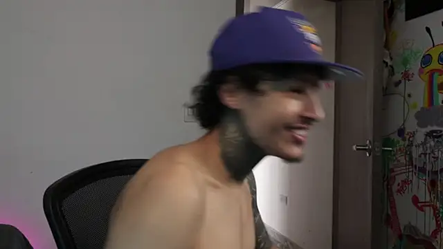 trieone online show from March 13, 2026, 3:18 pm