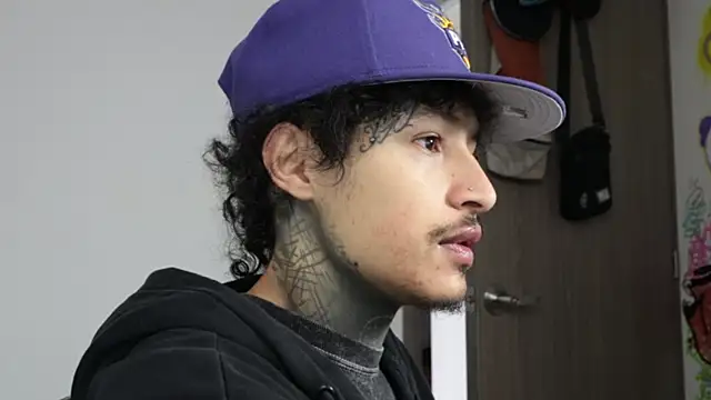 trieone online show from March 30, 2026, 1:56 pm