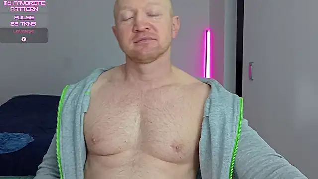 Snapshot of kevintyler69 chatting on May 19, 2026, 1:56 am kevintyler69 online show from May 19, 2026, 1:56 am