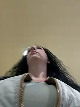 Viola Beck online show from March 12, 2025, 4:08 am