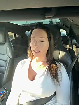 Viola Beck online show from April 17, 2026, 5:43 am