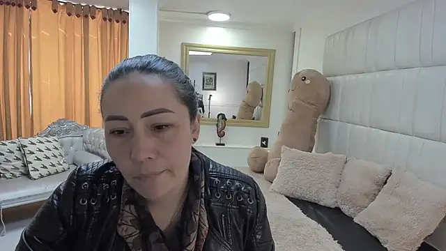 gaby trent online show from December 16, 2025, 2:55 pm