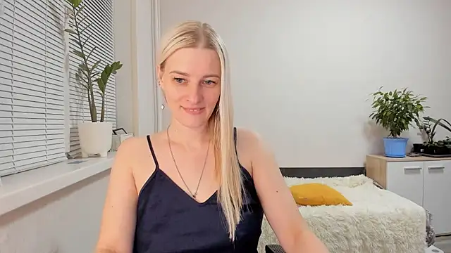 Snapshot of HILT_ON chatting on March 5, 2025, 12:55 pm HILT ON online show from March 5, 2025, 12:55 pm