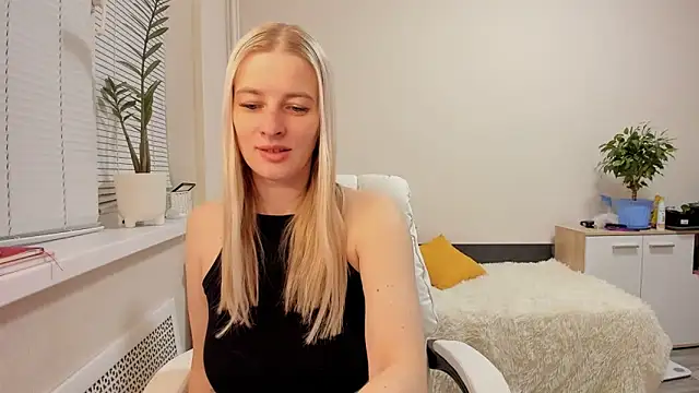 Snapshot of HILT_ON chatting on March 15, 2025, 1:40 pm HILT ON online show from March 15, 2025, 1:40 pm