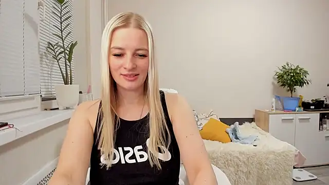 Snapshot of HILT_ON chatting on March 18, 2025, 1:09 pm HILT ON online show from March 18, 2025, 1:09 pm