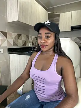 cristaaalclocks1 online show from February 6, 2025, 1:10 pm