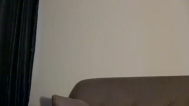 Snapshot of katt008 chatting on December 29, 2024, 3:33 am katt008 online show from December 29, 2024, 3:33 am