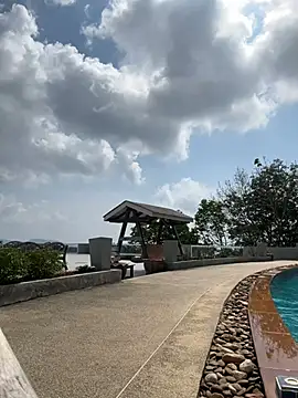 Snapshot of MonicaMilz chatting on February 2, 2025, 7:41 am MonicaMilz online show from February 2, 2025, 7:41 am