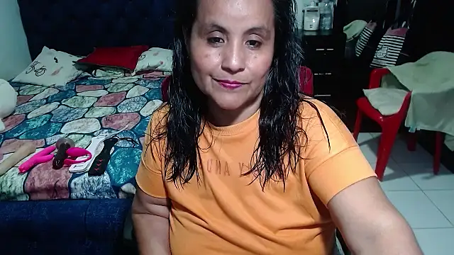 pervert mommy  online show from March 19, 2025, 11:36 pm