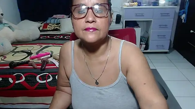 pervert mommy  online show from April 4, 2026, 10:57 am