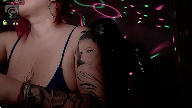 SonyaDevon online show from April 19, 2026, 3:06 am