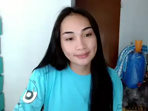 SweetLilly 18 online show from December 1, 2024, 4:29 pm