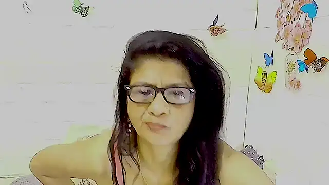 IndianAllure online show from November 12, 2025, 6:03 am