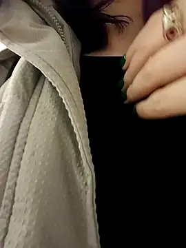 Frost foxy online show from December 30, 2024, 8:21 am