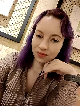 Frost foxy online show from February 1, 2025, 5:28 am