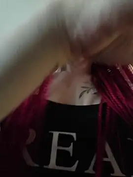 Frost foxy online show from February 4, 2026, 4:29 am