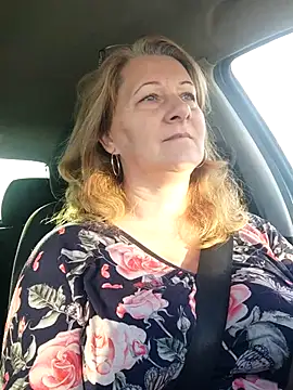 Elza01 online show from September 19, 2025, 5:53 am