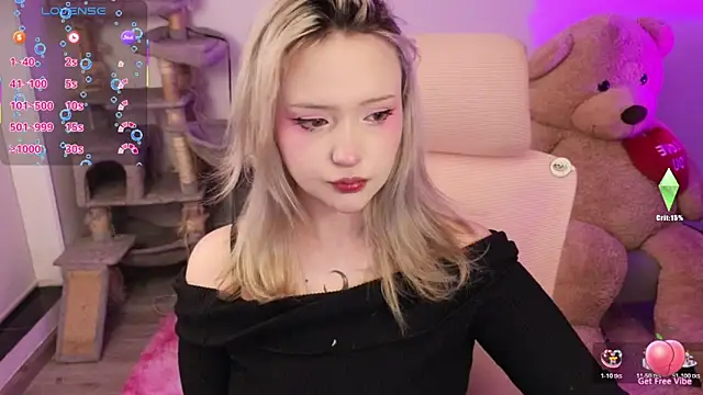 KuroChan420 online show from February 4, 2026, 2:06 am