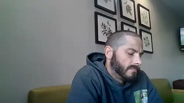 Snapshot of Sitonmyface2020@xh chatting on February 17, 2025, 2:37 pm Sitonmyface2020xh online show from February 17, 2025, 2:37 pm