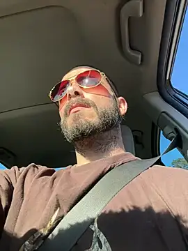 Snapshot of Sitonmyface2020@xh chatting on February 17, 2025, 9:30 pm Sitonmyface2020xh online show from February 17, 2025, 9:30 pm