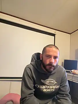 Snapshot of Sitonmyface2020@xh chatting on February 22, 2025, 8:40 am Sitonmyface2020xh online show from February 22, 2025, 8:40 am