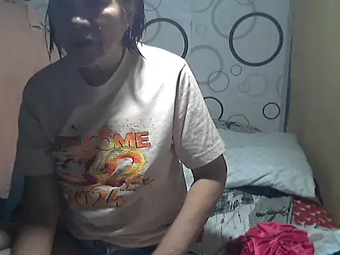 yvannah29 online show from December 21, 2024, 10:06 am