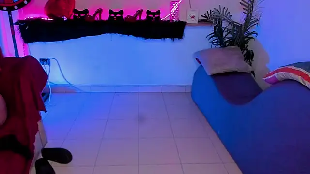 Shyfantasies online show from April 16, 2026, 10:34 pm