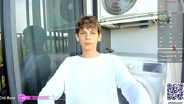 Snapshot of MiracleCam chatting on October 16, 2025, 12:55 am MiracleCam online show from October 16, 2025, 12:55 am