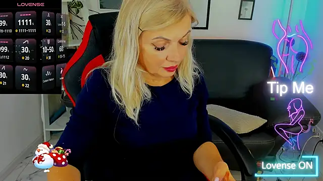 Abby Moore  online show from March 4, 2025, 1:49 pm