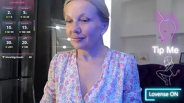 Abby Moore  online show from July 14, 2026, 10:21 am