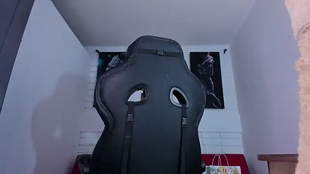 Snapshot of AlanNaughty chatting on January 3, 2025, 12:22 am AlanNaughty online show from January 3, 2025, 12:22 am