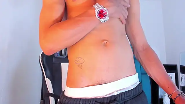 Snapshot of AlanNaughty chatting on February 3, 2025, 9:07 pm AlanNaughty online show from February 3, 2025, 9:07 pm