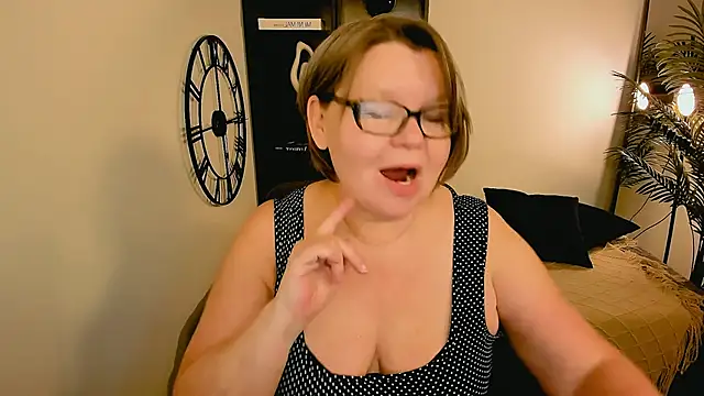 Shannonshine online show from February 7, 2026, 5:55 am