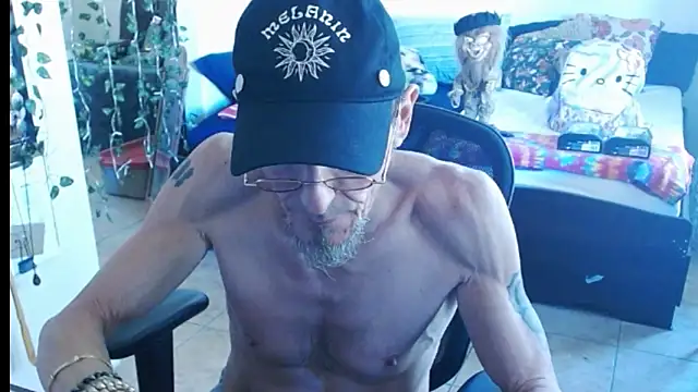 Snapshot of mycock2474u chatting on February 22, 2025, 12:38 am mycock2474u online show from February 22, 2025, 12:38 am