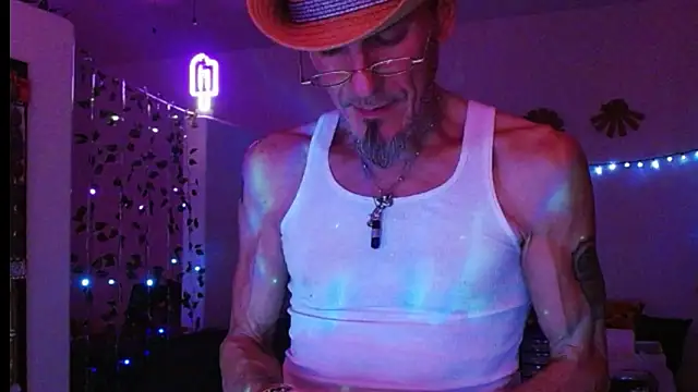 Snapshot of mycock2474u chatting on March 6, 2025, 5:57 am mycock2474u online show from March 6, 2025, 5:57 am